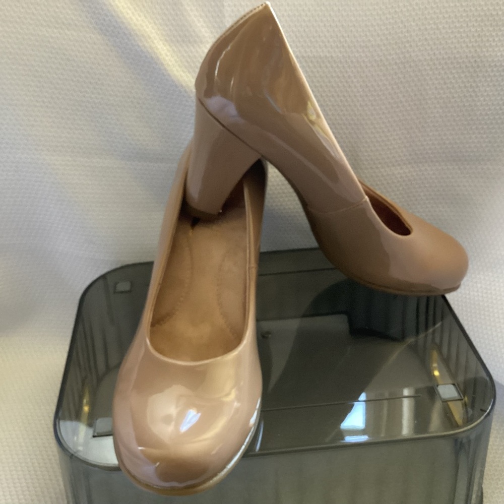 Elegant Nude Patent Leather Pumps